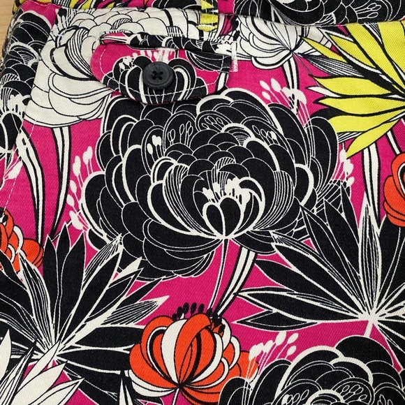BANANA REPUBLIC Women’s Size 2 Vibrant Floral Tropical Summer Shorts Pockets - Picture 4 of 13
